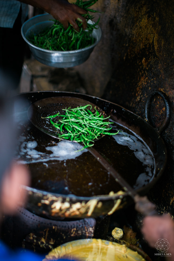 mumbai street food, ashoke vada pav stall